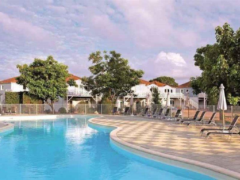 Park & Suites Village La Rochelle - Marans Marans  Exterior foto