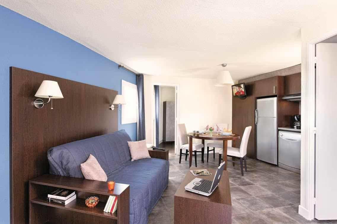 Park & Suites Village La Rochelle - Marans Marans  Exterior foto
